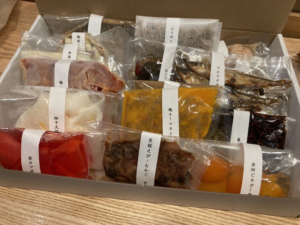 スープや食材のセット販売